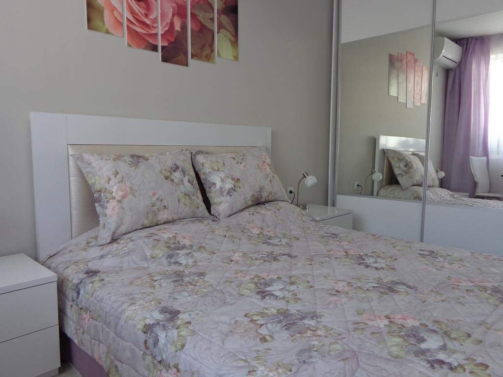 Luxury Apartment Lazur 2 Burgas Stad Kamer foto